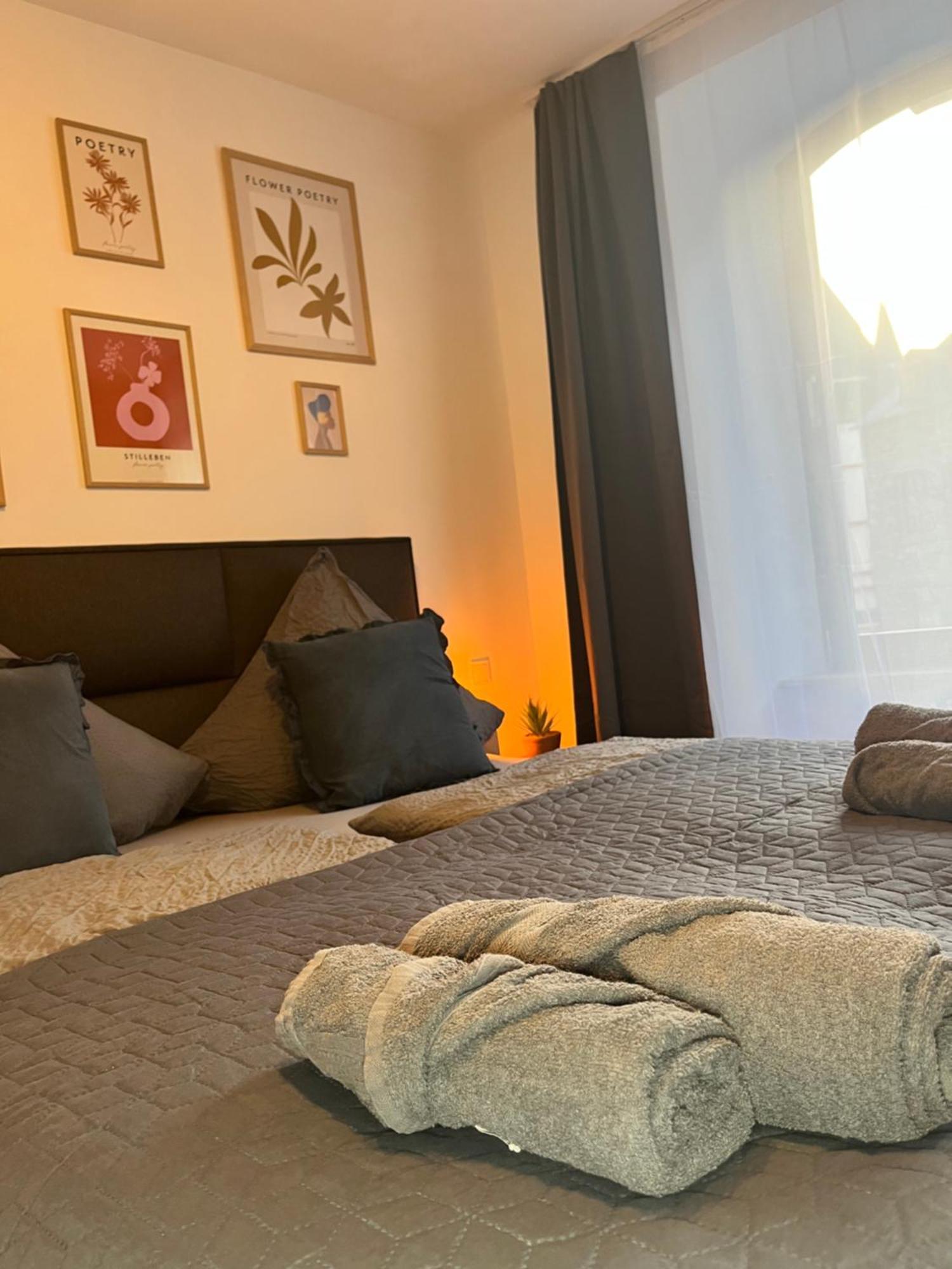 Ferienwohnung Bloom Bernkastel-Kues Ngoại thất bức ảnh